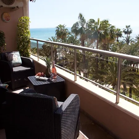 Apartment El Palmeral,sea View,pool- Seasonal